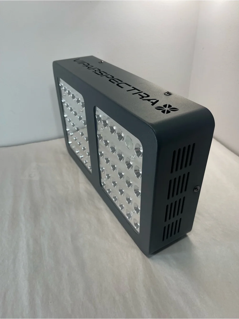Viparspectra Dual-Panel LED Grow Light - Black